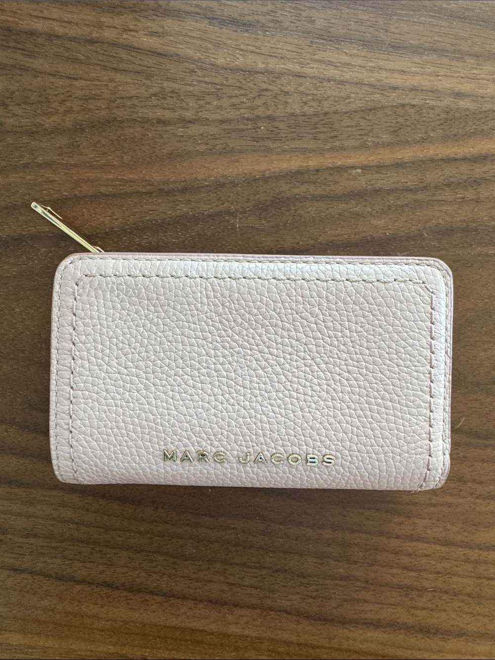 Marc Jacobs Pebbled Zip Card Case in Pale Pink with Gold Hardware